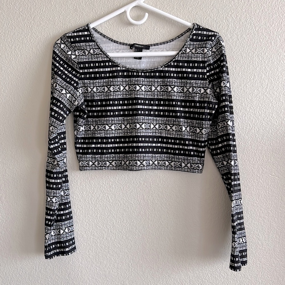 Tribal Crop Top Black White Geometric‎ Long Sleeve Festival Jersey L
